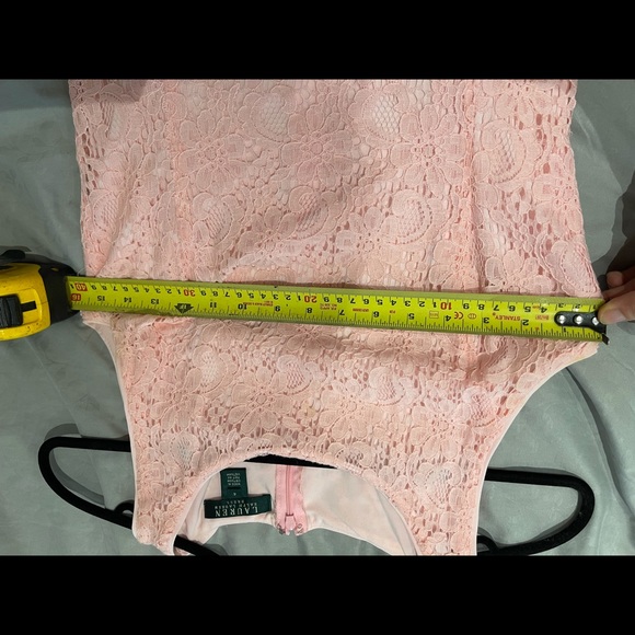 Lace pink dress - Picture 5 of 5